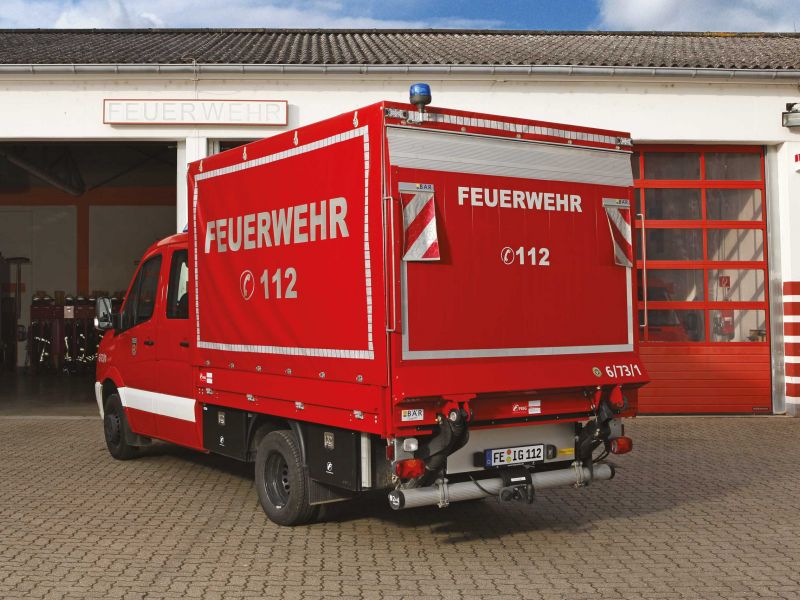  Doppelkabine oder Einzelkabine mit Pritschenaufbau 